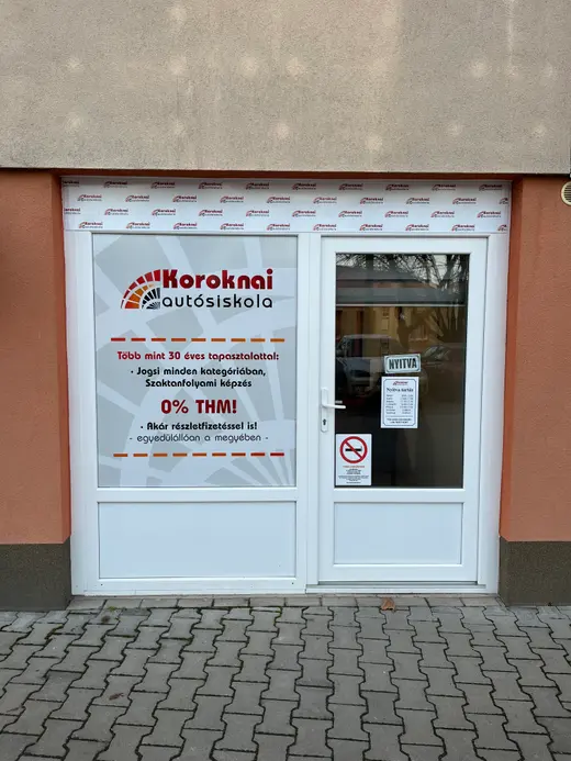Entrance to the Hajdúnánás office