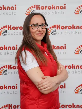 Siroki Edina, customer service colleague